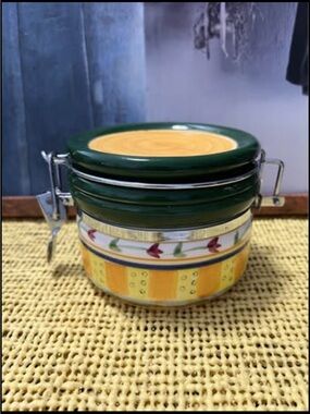 Decorative Ceramic Food Storage Jar with Green and Yellow Lid